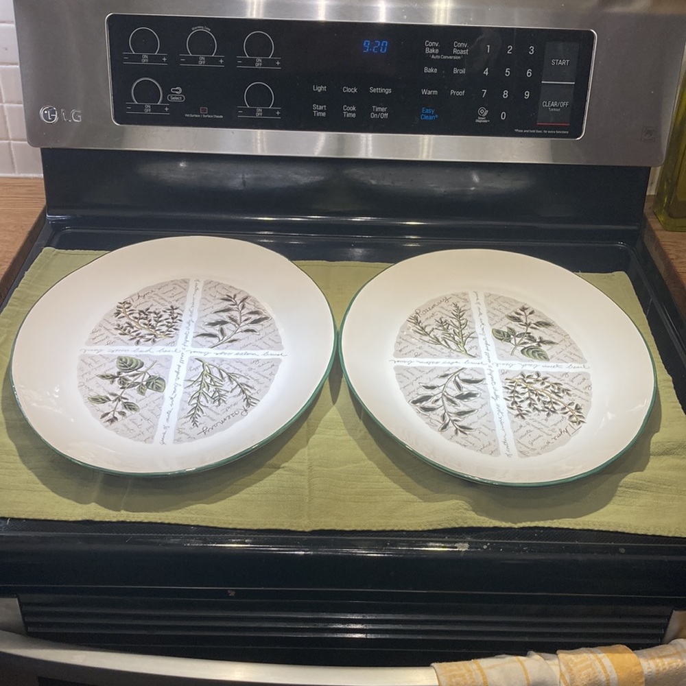 Himark serving platters